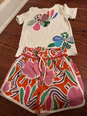 Diane Von Furstenberg White Multicolor Patterned Top T Shirt 4T Shorts 3T